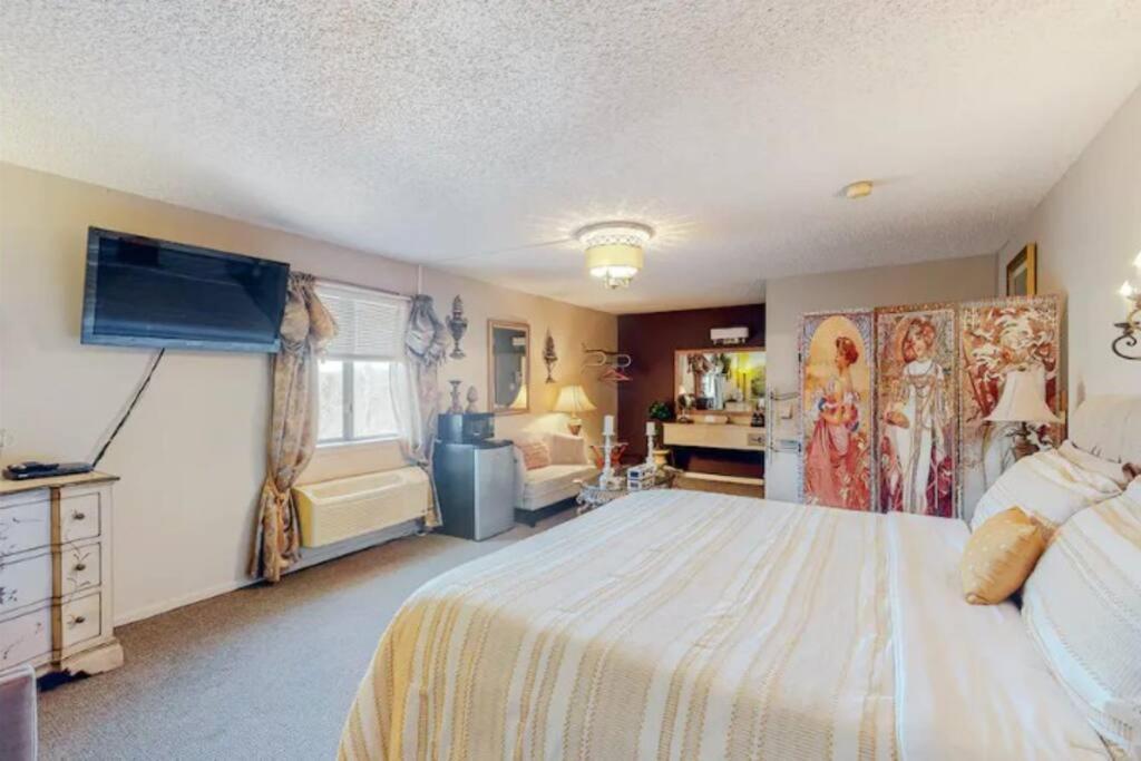 Jacuzzi Suite 206 At Tradewinds 유레카 스프링스 외부 사진